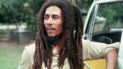 A história de Bob Marley o rei do reggae que levou sua música e sua mensagem para o mundo