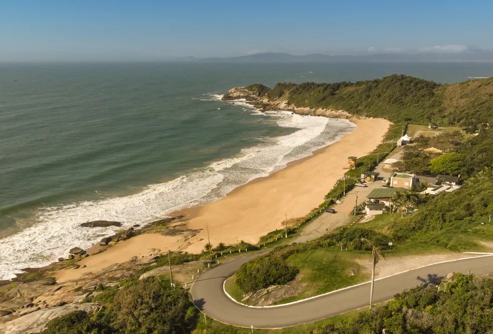 Praia do Pinho, em Balneário Camboriú