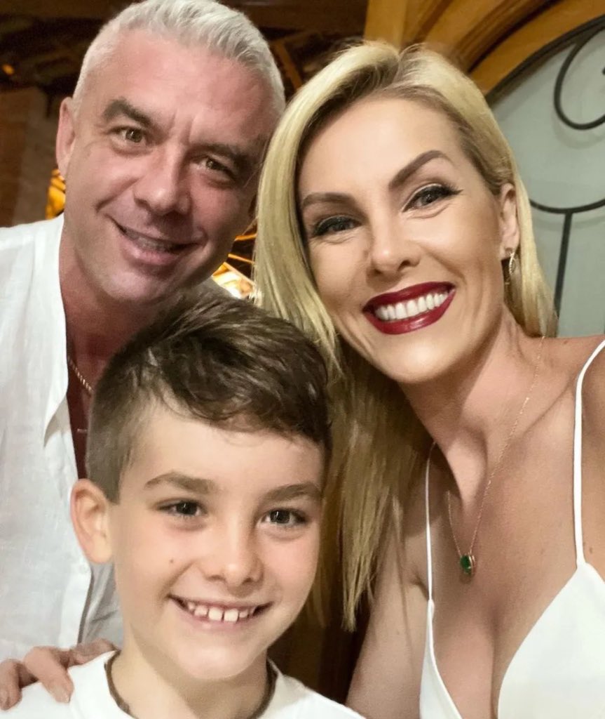 Alexandre Correa, seu filho Alezinho e a ex-esposa Ana Hickmann