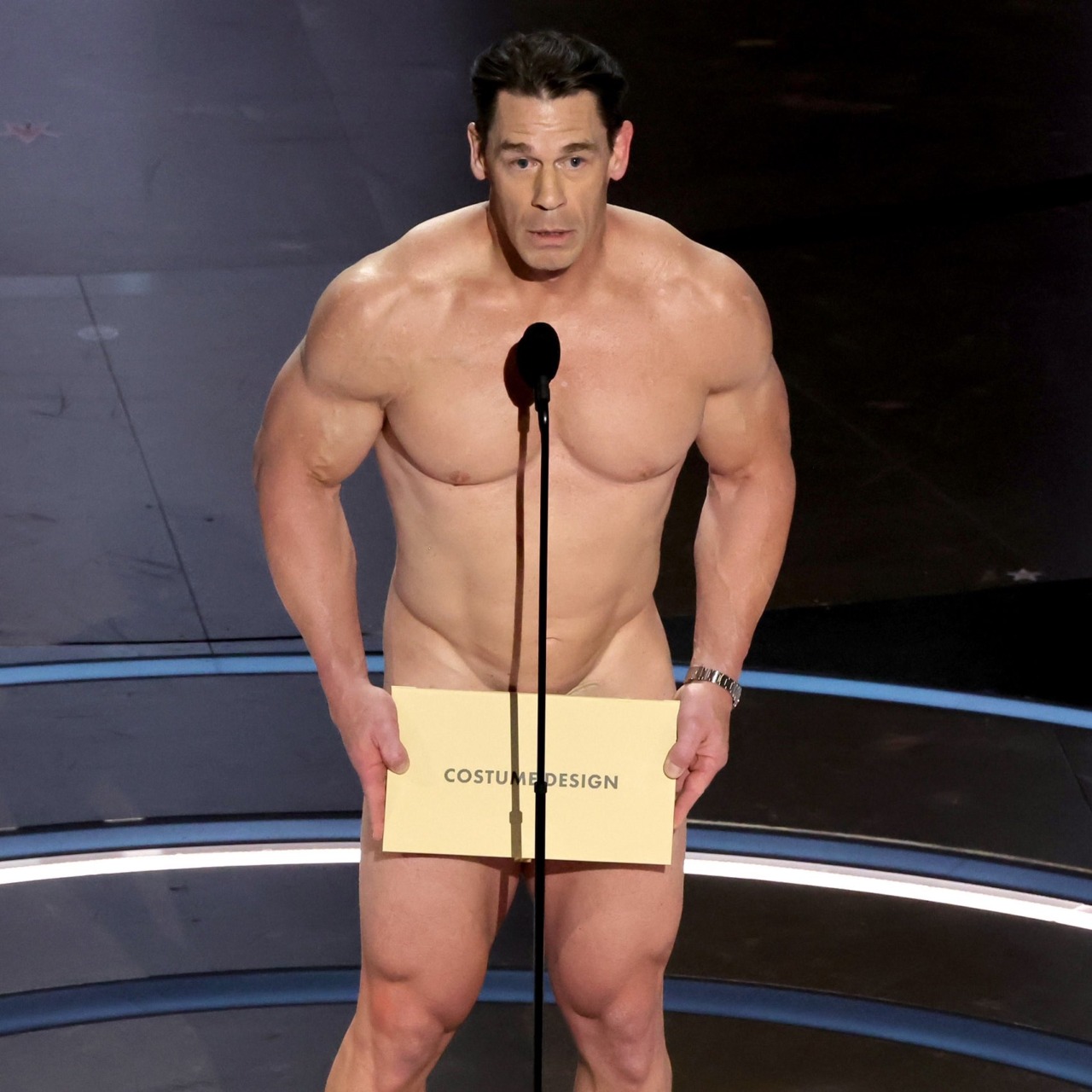 John Cena pelado no Oscar 2024 o ator entrou no palco para entregar