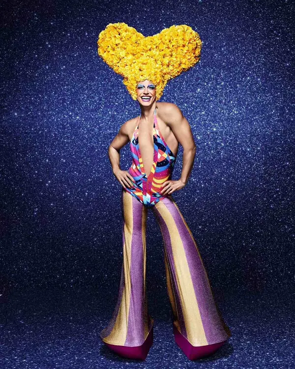 Reynaldo Gianecchini adota visual de drag para integrar o elenco do musical Priscilla, a Rainha do Deserto