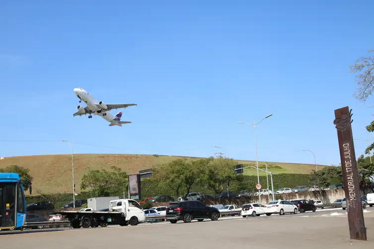 Acidente da TAM Maior tragédia da aviação brasileira completa 17 anos